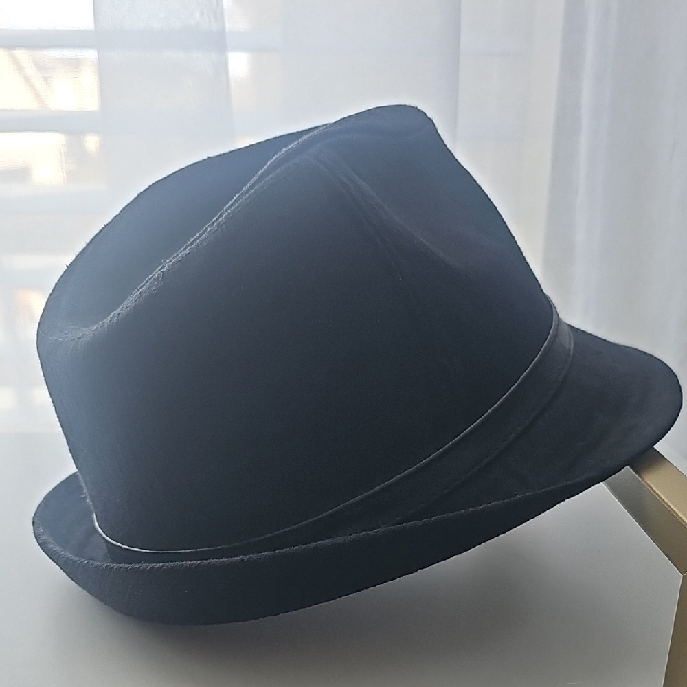 Attention Black Fedora Hat - Picture 2 of 3